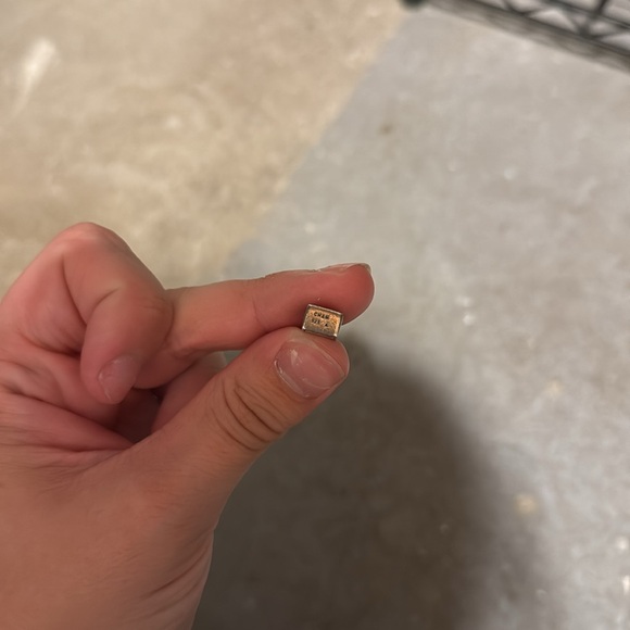 Super Cute Ipod Vintage Chamilia Charm - Picture 2 of 2